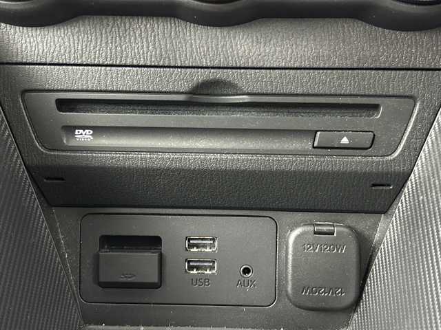 マツダ ＣＸ－３ XD 愛知県 2015(平27)年 2.8万km クリスタルホワイトパールマイカ メーカーオプション/セーフティパッケージ/(BSM/車線逸脱警報/ハイビームコントロールシステム)/LEDコンフォートパッケージ/（クルーズコントロール/LEDヘッドライト）/装備/純正7インチＳＤナビ/（ＤＶＤ/ＣＤ/フルセグ/Bluetooth/ＡＭ/ＦＭ）/スマートシティブレーキサポート/バックカメラ/スマートキー/ＬＥＤライト/純正１６インチＡＷ/純正フロアマット/横滑り防止