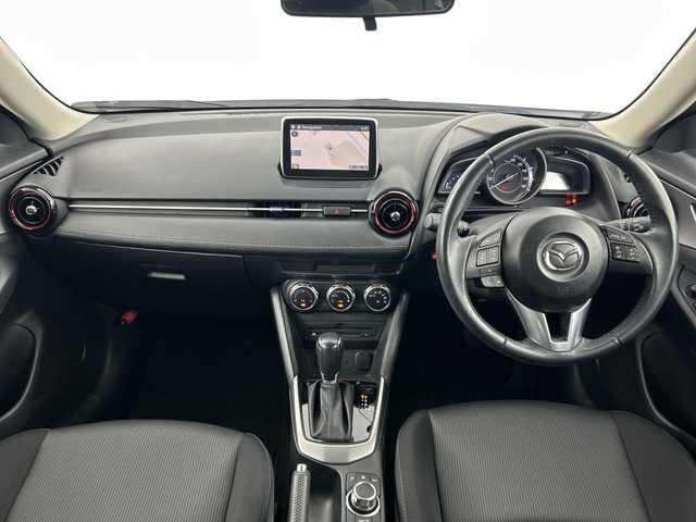 マツダ ＣＸ－３ XD 愛知県 2015(平27)年 2.8万km クリスタルホワイトパールマイカ メーカーオプション/セーフティパッケージ/(BSM/車線逸脱警報/ハイビームコントロールシステム)/LEDコンフォートパッケージ/（クルーズコントロール/LEDヘッドライト）/装備/純正7インチＳＤナビ/（ＤＶＤ/ＣＤ/フルセグ/Bluetooth/ＡＭ/ＦＭ）/スマートシティブレーキサポート/バックカメラ/スマートキー/ＬＥＤライト/純正１６インチＡＷ/純正フロアマット/横滑り防止