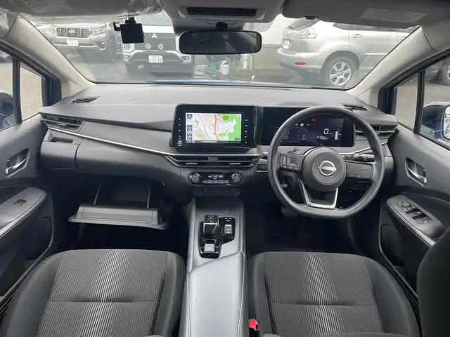 日産 ノート X 長崎県 2021(令3)年 1.8万km ビビットブルー / スーパーブラック 2トーン ワンオーナー/純正ナビ/・AM/FM/BT/CD/フルセグTV/バックカメラ/ステアリングスイッチ/AUTO HOLD/LDA/エマージェンシーブレーキ/標識検知/駐車支援/車速連動ワイパー/ウェルカムヘッドライト/前方ドライブレコーダー/ビルトインETC/電動格納ウィンカーミラー/フロアマット/ドアバイザー/保証書/取扱説明書/ナビ取扱説明書/スペアキー