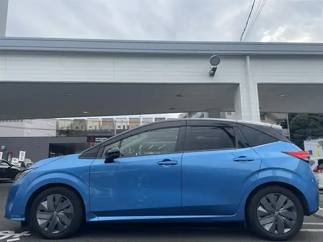 日産 ノート X 長崎県 2021(令3)年 1.8万km ビビットブルー / スーパーブラック 2トーン ワンオーナー/純正ナビ/・AM/FM/BT/CD/フルセグTV/バックカメラ/ステアリングスイッチ/AUTO HOLD/LDA/エマージェンシーブレーキ/標識検知/駐車支援/車速連動ワイパー/ウェルカムヘッドライト/前方ドライブレコーダー/ビルトインETC/電動格納ウィンカーミラー/フロアマット/ドアバイザー/保証書/取扱説明書/ナビ取扱説明書/スペアキー