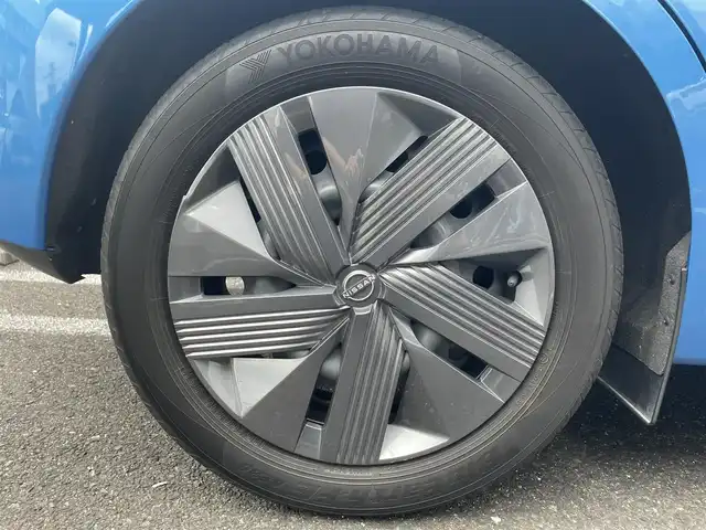 日産 ノート X 長崎県 2021(令3)年 1.8万km ビビットブルー / スーパーブラック 2トーン ワンオーナー/純正ナビ/・AM/FM/BT/CD/フルセグTV/バックカメラ/ステアリングスイッチ/AUTO HOLD/LDA/エマージェンシーブレーキ/標識検知/駐車支援/車速連動ワイパー/ウェルカムヘッドライト/前方ドライブレコーダー/ビルトインETC/電動格納ウィンカーミラー/フロアマット/ドアバイザー/保証書/取扱説明書/ナビ取扱説明書/スペアキー