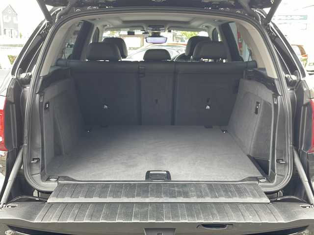 ＢＭＷ Ｘ５ xDrive 35d 愛知県 2017(平29)年 8.2万km サファイアブラックP /禁煙車//純正ナビ//バックカメラ//フルセグTV・USB・AUX・CD・DVD・音楽ライブラリ//前後ドライブレコーダー//純正19インチアルミホイール//ルーフレール//デジタルルームミラー//レザーシート//シートヒーター(前席・後席左右)//前席パワーシート//電動ランバーサポート//フロアマット//パワーバックドア//ヒルディセントコントロール//インテリジェントセーフティ//衝突警告//歩行者警告//車線逸脱警告//車線変更警告//アダプティブクルーズコントロール(ACC)//前後コーナーセンサー//横滑り防止//アイドリングストップ//LEDヘッドライト//オートライト//フロント・リヤフォグランプ//ドライブモード(SPORT・COMFORT・ECO PRO)//電子パーキングブレーキ//オートブレーキホールド//スペアキー//保証書//取扱説明書