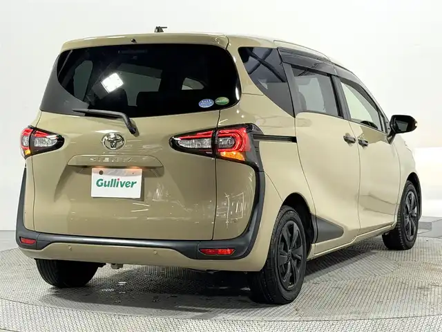 トヨタ シエンタ G グランパー 大阪府 2019(令1)年 4.6万km ベージュ ナビTV 360カメラ フリップダウンモニター シートヒーター ハンドルヒーター 衝突軽減ブレーキ レーンアシスト オートハイビーム 両側パワースライドドア クリアランスソナー 前後ドライブレコーダー ETC