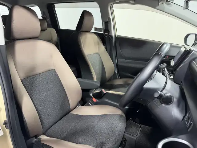 トヨタ シエンタ G グランパー 大阪府 2019(令1)年 4.6万km ベージュ ナビTV 360カメラ フリップダウンモニター シートヒーター ハンドルヒーター 衝突軽減ブレーキ レーンアシスト オートハイビーム 両側パワースライドドア クリアランスソナー 前後ドライブレコーダー ETC