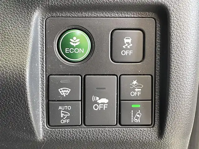 ホンダ ヴェゼル ハイブリッド 岩手県 2017(平29)年 11.6万km ホワイトオーキッドパール ワンオーナー/４WD/パドルシフト/レーンアシスト/衝突被害軽減ブレーキ/横滑り防止装置/バックカメラ/リアクティブフォースペダル/クルーズコントロール/フロントワイパーデアイサー/チップアップリアシート/オールオートパワーウィンドウ/シートヒーター/ETC/ドライブレコーダー/ハーフレザーシート/純正フロアマット/純正１７インチアルミホイール/純正LEDヘッドライト