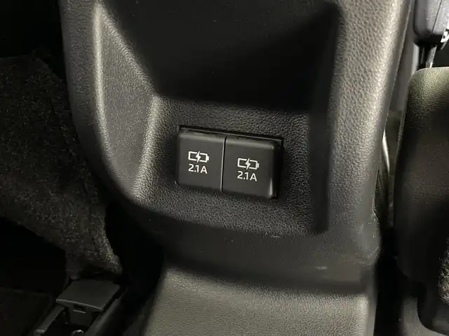 スバル レックス Z 神奈川県 2023(令5)年 1.3万km シャイニングホワイトパール 純正ディスプレイオーディオ/【AM FM フルセグ Bluetooth HDMI/ AppleCarPlay AndoroidAuto USB ipod】/パノラマモニター/スマートアシスト/全車速追従機能付きアダプティブクルーズコントロール/ブラインドスポットモニター/前席シートヒーター/ビルトインETC/純正フロアマット/ステアリングスイッチ/スマートキー/本革巻ステアリングホイール/本革巻きシフトノブ/ソフトレザー調パッド付ドアアームレスト【運転席/助手席】/ソフトレザー調パッド付センターコンソールボックス/助手席シートアンダートレイ/メッキドアハンドル/オートライト/アダプティブドライビングビーム/LEDヘッドライト/LEDフォグライト/サイドビューランプ/純正１７インチアルミホイール付き夏タイヤ/電動パーキングブレーキ/オートブレーキホールド/前後コーナーセンサー/レーンキープコントロール/リヤクロストラフィックアラート/コーナーリングトレースアシスト/衝突回避支援ブレーキ/フロントワイパーデアイサー