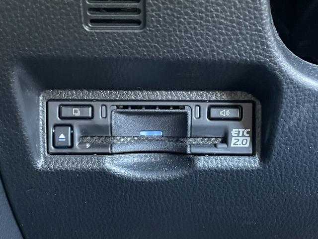 トヨタ ヴォクシー ハイブリッド S－Z 山形県 2025(令7)年 0.9万km アティチュードブラックマイカ 4WD/トヨタセーフティセンス/快適パッケージ/MODELLISTAフルエアロ/純正メモリナビ/　　【CD　DVD　BT　フルセグ　USB】/バックカメラ/両側パワースライドドア/パワーバックドア/レーダークルーズコントロール/LEDオートライト/ハーフレザーシート/シートヒーター/純正16インチアルミホイール/ステアリングスイッチ/ドライブレコーダー/スマートキー×2/ETC2.0/ワンオーナー