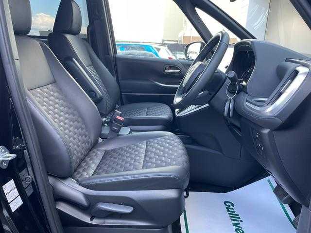 トヨタ ヴォクシー ハイブリッド S－Z 山形県 2025(令7)年 0.9万km アティチュードブラックマイカ 4WD/トヨタセーフティセンス/快適パッケージ/MODELLISTAフルエアロ/純正メモリナビ/　　【CD　DVD　BT　フルセグ　USB】/バックカメラ/両側パワースライドドア/パワーバックドア/レーダークルーズコントロール/LEDオートライト/ハーフレザーシート/シートヒーター/純正16インチアルミホイール/ステアリングスイッチ/ドライブレコーダー/スマートキー×2/ETC2.0/ワンオーナー