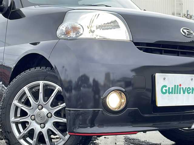 ダイハツ エッセ カスタム 道北・旭川 2010(平22)年 3万km ブラックマイカメタリック /４WD//禁煙車//純正フルエアロ//社外ナビ//フルセグTV/HDD/CD/DVD/SD/iPod//バックカメラ//前後ドライブレコーダー//社外AW付夏タイヤ積込み//ドアバイザー//電動格納式ミラー//フォグランプ//ミラーウインカー//スペアキー1本//取扱説明書