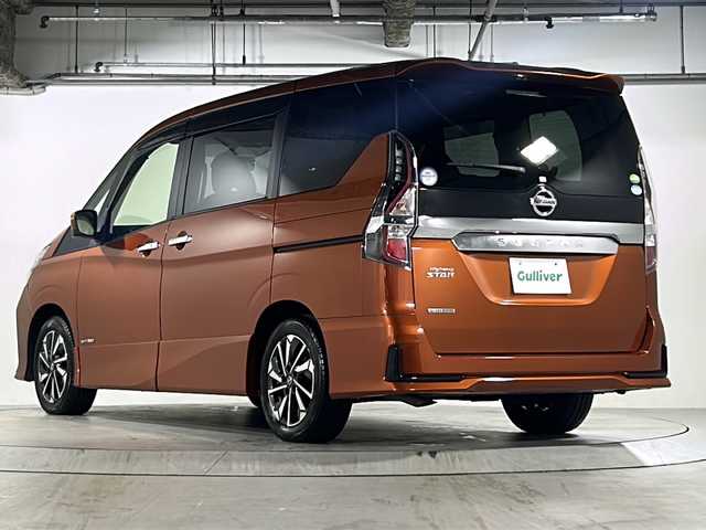 日産 セレナ ハイウェイスター V 広島県 2021(令3)年 5.4万km オレンジ 禁煙/カラーコード：EBL　サンライズオレンジ/セーフティパックA/エマージェンシーブレーキ/車線逸脱警報/ハイビームアシスト/道路標識認識/BSW/プロパイロット/インテリジェントルームミラー/純正１０型ナビ/・フルセグ/CD/DVD/Blu-ray/SD/REC/Bluetooth/アラウンドビューモニター/革巻ステアリング/ステアリングスイッチ/オートライト/スマートキー/プッシュスタート/電動パーキングブレーキ/オートホールド/LEDヘッドライト/フォグランプ/ドライブレコーダー（DJ4-D）/ETC/純正フロアマット/純正ドアバイザー/アイドリングストップ/オートデュアルエアコン、リヤヒーターダクト/純正１６インチアルミホイール