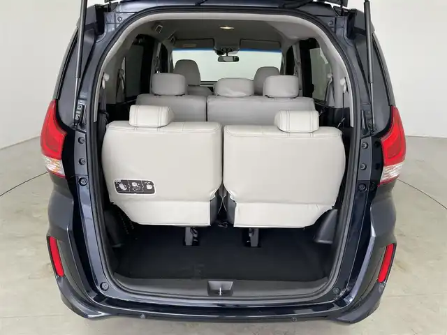 ホンダ フリード ハイブリット G ホンダセンシング 埼玉県 2020(令2)年 3.5万km ミッドナイトブルービームM 純正ナビ/バックモニター/ビルトインETC/両側パワースライドドア/ホンダセンシング/シートヒーター/LEDヘッドライト/オートライト/前席シートヒーター/レザー調シートカバー/純正フロアマット/純正ホイールキャップ（185/65R15)/プッシュスタートボタン/ステアリングリモコン/後席サンシェード