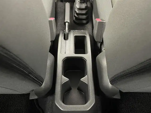 スズキ ジムニー XC 大分県 2022(令4)年 0.9万km ピュアホワイトP スズキセーフティサポート/社外ナビ（Panasonic）/Ｂｌｕｅｔｏｏｔｈ/CD/DVD/フルセグ/クルーズコントロール/シートヒーター（D＋N）/ＥＴＣ　/ステアリングスイッチ/ダウンヒルアシストコントロール/アイドリングストップ/純正１６ＡＷ/オートＬＥＤライト/フォグランプ/スマートキー/スペアキー