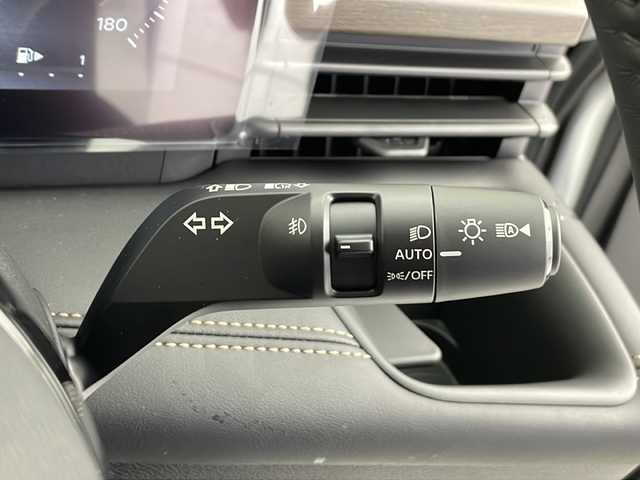 日産 セレナ e－パワー ハイウェイスター V 愛知県 2025(令7)年 0.1万km未満 プリズムホワイト 登録時未使用車/登録時7キロ/e-POWER　ハイウエイスターV　ヘッドランプ オートレベライザー+アダプティブLEDヘッドライトシステム+インテリジェント アラウンドビューモニター（移動物 検知機能付）+インテリジェント ルームミラー+アドバンスドドライブアシストディスプレイ（12.3インチカラーディスプレイ）+統合型インターフェースディスプレイ+ワイヤレス充電器+6スピーカー+NissanConnectナビゲーションシステム（地デジ内蔵）+車載通信ユニット（TCU［Telematics Control Unit］）+ETC2.0ユニット（ビルトインタイプ）+ドライブレコーダー（前後セット）+プロパイロット（ナビリンク機能付）+プロパイロット緊急停止支援システム（SOSコール機能付）+SOSコール（488/400円）後席専用モニターHDMI NissanConnectナビ付車用(125/400円)
