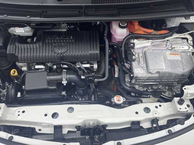 トヨタ シエンタ ハイブリッド G セーフティエディション 三重県 2020(令2)年 5.2万km ホワイトパールクリスタルシャイン 禁煙車/純正SDナビ/CD/DVD/SD/BT/フルセグTV/全方位カメラ/衝突被害軽減ブレーキ/レーンキープアシスト/両側パワースライドドア/クルーズコントロール/シートヒーター（前席）/ステアリングヒーター/ビルトインETC/オートハイビーム/スペアキー×1
