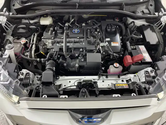 トヨタ カローラ クロス ハイブリッド Z 神奈川県 2022(令4)年 2.3万km プラチナホワイトパールマイカ パノラマガラスルーフ　/モデリスタエアロ　/純正9インチディスプレイオーディオ　/Miracast　Bluetooth　USB　フルセグTV　/バックカメラ　/トヨタセーフティセンス　/プリクラッシュセーフティ　/レーントレーシングアシスト　/クリアランスソナー　/レーダークルーズコントロール　/オートマチックハイビーム　/ロードサインアシスト　/ハーフレザーシート　/運転席パワーシート　/前席シートヒーター　/ドアバイザー　/電動パーキングブレーキ　/オートブレーキホールド