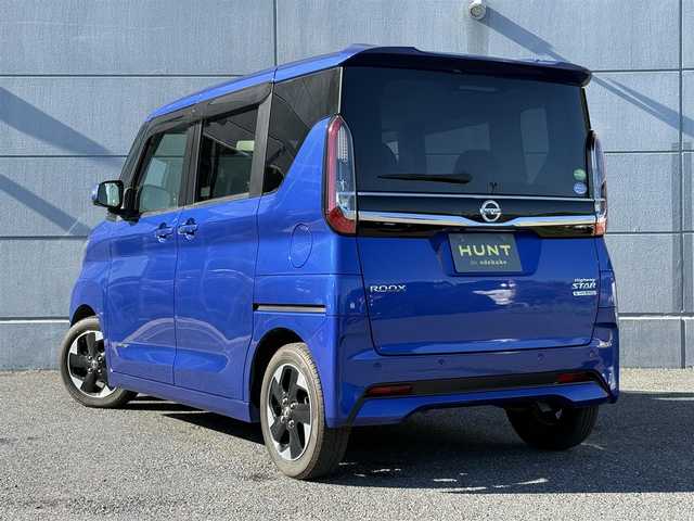 日産 ルークス ハイウェイスター X 千葉県 2021(令3)年 5.6万km アトランティックブルー 純正メモリナビ　/全方位カメラ　/Ｂｌｕｅｔｏｏｔｈ　/ＣＤ　/フルセグＴＶ　/衝突被害軽減ブレーキ　/コーナーセンサー　/片側ハンズフリーパワースライドドア　/ＬＥＤヘッドライト　/ＬＥＤフォグランプ　/純正アルミホイール