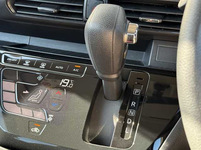 日産 ルークス ハイウェイスター X 千葉県 2021(令3)年 5.6万km アトランティックブルー 純正メモリナビ　/全方位カメラ　/Ｂｌｕｅｔｏｏｔｈ　/ＣＤ　/フルセグＴＶ　/衝突被害軽減ブレーキ　/コーナーセンサー　/片側ハンズフリーパワースライドドア　/ＬＥＤヘッドライト　/ＬＥＤフォグランプ　/純正アルミホイール
