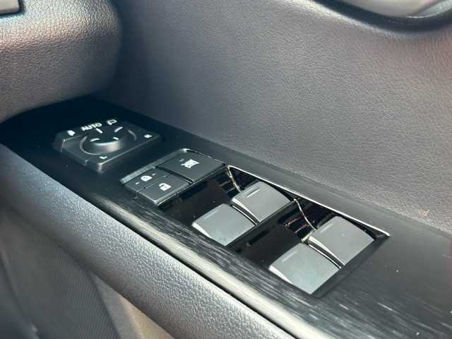 レクサス ＵＸ 250h Fスポーツ 千葉県 2020(令2)年 3.4万km マダーレッド 純正ナビ/CD/DVD/Bluetooth/フルセグTV/バックカメラ/ETC2.0/置くだけ充電/サンルーフ/パワーバックドア/赤革シート/前席パワーシート/前席シートヒーター/レクサスセーフティシステム/プリクラッシュセーフティ/ブラインドスポットモニター/レーダークルーズコントロール/オートマチックハイビーム/コーナーセンサー/純正18インチアルミホイール/純正フロアマット/保証書