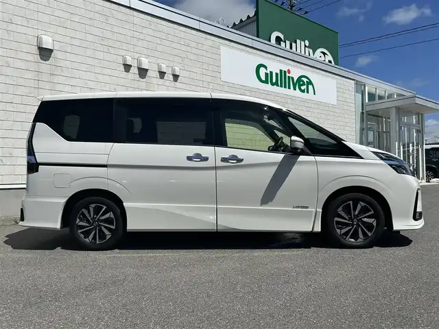 日産 セレナ ハイウェイスター V 山形県 2020(令2)年 3万km ブリリアントホワイトパール 純正10インチナビ/Bluetooth/ナビ連動ドライブレコーダー/プロパイロット/全方位カメラ/レーダークルーズコントロール/両側パワースライドドア/フルセグTV/Wエアコン＆リヤヒーターダクト/純正アルミホイール/フロアマット/USBポート/LEDヘッドライト/ビルトインETC