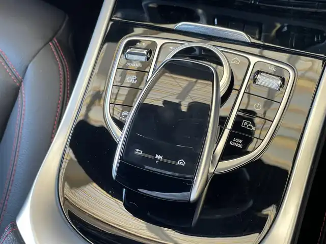 メルセデス・ベンツ ゲレンデヴァーゲン Ｇ３５０ｄ AMGライン 神奈川県 2020(令2)年 3.4万km オブシディアンブラック AMGライン/ラグジュアリーパッケージ/アダプティプダンピング/サンルーフ/ブルメスターサウンド/黒革シート/前席シートヒーター/全席シートヒーター/純正メモリーナビ・地デジTV/純正USB/BT再生/360°カメラ/ETC2.0/レーダーセーフティパッケージ/レーダークルーズコントロール/PCS/LKA/BSM/純正20インチAW/LEDライト/コーナーセンサー/プッシュスタート/キーレスキー×2/アイドリングストップ/R3/4/5/7年整備記録/保証書・取説あり