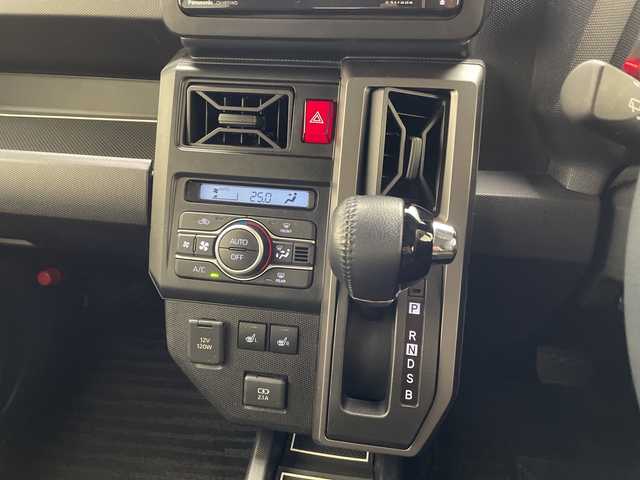 ダイハツ タフト G ターボ クロムベンチャー 愛知県 2022(令4)年 3.6万km ブラックマイカメタリック 純正ナビ/ガラスルーフ/クルーズコントロール/シートヒーター/バックカメラ/コーナーセンサー/純正アルミホイール/ルーフレール/LEDヘッドライト/オートマチックハイビーム/ETC/衝突軽減システム/フルセグ/CD DVD/Bluetooth/ステアリングスイッチ/スマートキー/プッシュスタート