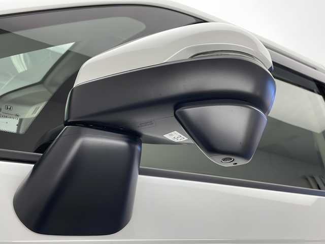 ホンダ ステップワゴン エアー EX 長野県 2025(令7)年 0.1千km プラチナホワイトパール 4WD/純正メモリナビ/（フルセグTV＆BL＆AppleCarPay＆AndroidAuto＆USB＆FM・AM）/全周囲カメラ/寒冷地仕様/クルーズコントロール（追従あり）/レーンキープアシスト/衝突被害軽減システム/クリアランスソナー/両側パワースライドドア/オットマン（2列目）/サンシェード（2列目）/パドルシフト/電動パーキングブレーキ/ブレーキホールド/LEDヘッドライト/オートマチックハイビーム/フォグランプ/ドアバイザー/ETC/シートヒーター（前席）/スマートキー/スペアキー