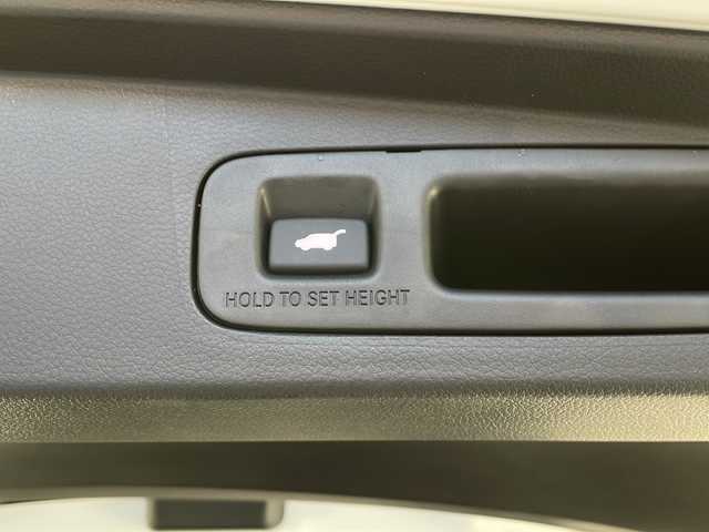 ホンダ ステップワゴン エアー EX 長野県 2025(令7)年 0.1千km プラチナホワイトパール 4WD/純正メモリナビ/（フルセグTV＆BL＆AppleCarPay＆AndroidAuto＆USB＆FM・AM）/全周囲カメラ/寒冷地仕様/クルーズコントロール（追従あり）/レーンキープアシスト/衝突被害軽減システム/クリアランスソナー/両側パワースライドドア/オットマン（2列目）/サンシェード（2列目）/パドルシフト/電動パーキングブレーキ/ブレーキホールド/LEDヘッドライト/オートマチックハイビーム/フォグランプ/ドアバイザー/ETC/シートヒーター（前席）/スマートキー/スペアキー