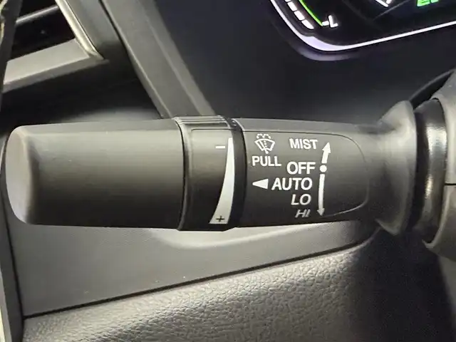 ホンダ インサイト EX・プライムスタイル 宮城県 2020(令2)年 1.9万km スーパープラチナグレーメタリック 純正8型ナビ/ホンダセンシング/バックカメラ/ビルトインETC2.0/本革&ウルトラスエードシート/シートヒーター/運転席/助手席パワーシート/アダプティブクルーズコントロール/ブラインドスポットインフォメーション/パドルシフト/プッシュスタート/純正ドライブレコーダー/オートライト/LEDヘッドライト/純正フロアマット/純正17インチアルミホイール/モデューロAW/スタッドレスタイヤセット車載