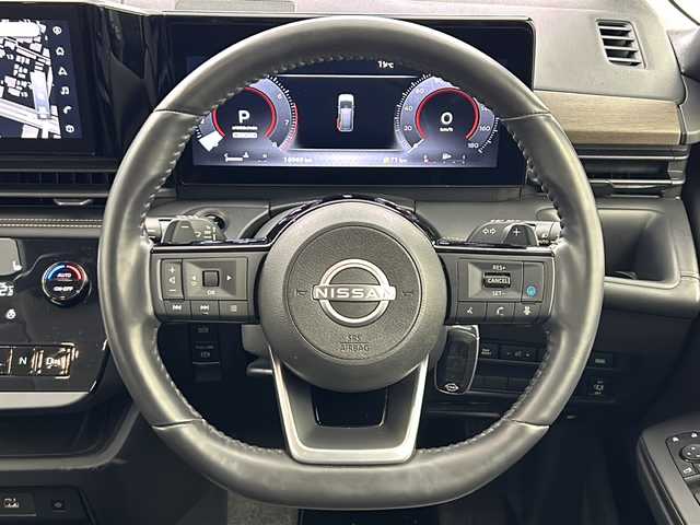 日産 セレナ ハイウェイスター V 大阪府 2023(令5)年 1.7万km 青 ワンオーナー/純正12.3インチディスプレイオーディオ(ナビ有)/【フルセグTV/Bluetooth/USB接続/HDMI】/アラウンドビューモニター/プロパイロット/デジタルインナーミラー/両側パワースライドドア/置く充電インテリジェントクルーズコントロール/エマージェンシーブレーキ/ブラインドスポットモニター/車線逸脱警報/先行車発進お知らせ/後退時車両検知/前後クリアランスソナー/ふらつき警報/ハーフレザーシート/前後シートヒーター/ステアリングヒーター/ロールサンシェード/後席パーソナブルテーブル/置く充電