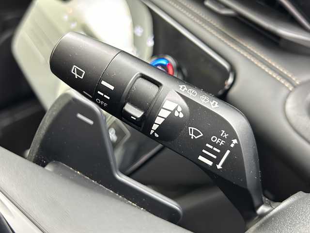 日産 セレナ ハイウェイスター V 大阪府 2023(令5)年 1.7万km 青 ワンオーナー/純正12.3インチディスプレイオーディオ(ナビ有)/【フルセグTV/Bluetooth/USB接続/HDMI】/アラウンドビューモニター/プロパイロット/デジタルインナーミラー/両側パワースライドドア/置く充電インテリジェントクルーズコントロール/エマージェンシーブレーキ/ブラインドスポットモニター/車線逸脱警報/先行車発進お知らせ/後退時車両検知/前後クリアランスソナー/ふらつき警報/ハーフレザーシート/前後シートヒーター/ステアリングヒーター/ロールサンシェード/後席パーソナブルテーブル/置く充電