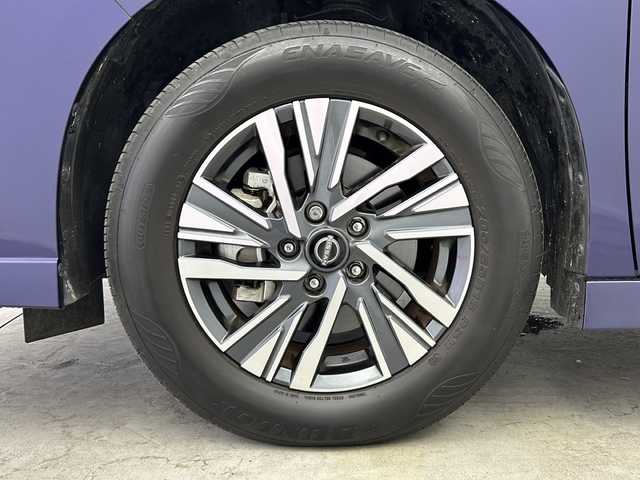 日産 セレナ ハイウェイスター V 大阪府 2023(令5)年 1.7万km 青 ワンオーナー/純正12.3インチディスプレイオーディオ(ナビ有)/【フルセグTV/Bluetooth/USB接続/HDMI】/アラウンドビューモニター/プロパイロット/デジタルインナーミラー/両側パワースライドドア/置く充電インテリジェントクルーズコントロール/エマージェンシーブレーキ/ブラインドスポットモニター/車線逸脱警報/先行車発進お知らせ/後退時車両検知/前後クリアランスソナー/ふらつき警報/ハーフレザーシート/前後シートヒーター/ステアリングヒーター/ロールサンシェード/後席パーソナブルテーブル/置く充電