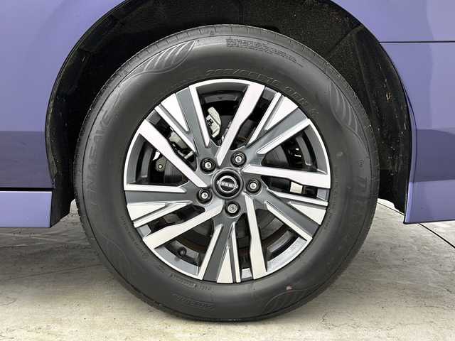 日産 セレナ ハイウェイスター V 大阪府 2023(令5)年 1.7万km 青 ワンオーナー/純正12.3インチディスプレイオーディオ(ナビ有)/【フルセグTV/Bluetooth/USB接続/HDMI】/アラウンドビューモニター/プロパイロット/デジタルインナーミラー/両側パワースライドドア/置く充電インテリジェントクルーズコントロール/エマージェンシーブレーキ/ブラインドスポットモニター/車線逸脱警報/先行車発進お知らせ/後退時車両検知/前後クリアランスソナー/ふらつき警報/ハーフレザーシート/前後シートヒーター/ステアリングヒーター/ロールサンシェード/後席パーソナブルテーブル/置く充電