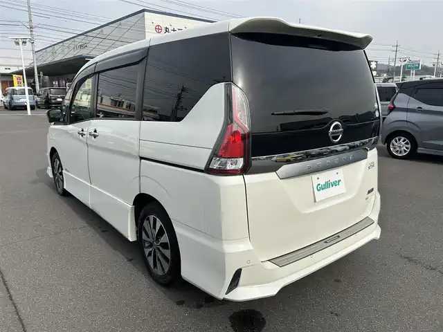 日産 セレナ ハイウェイスター 岡山県 2016(平28)年 7.6万km ブリリアントホワイトパール 登録時走行距離75335km/純正10インチナビ/フルセグTV(AM/FM/CD/DVD/Bluetooth)/純正11インチフリップダウンモニター/両側パワースライドドア/アラウンドビューモニター/ビルトインETC/ドライブレコーダー/インテリジェントルームミラー/プロパイロット/・インテリジェントクルーズコントロール/・車線逸脱防止支援システム/クリアランスソナー/衝突軽減ブレーキ/横滑り防止装置/オートマチックハイビーム/アイドリングストップ/電子パーキングブレーキ/オートブレーキホールド/16インチ純正AW/純正フロアマット