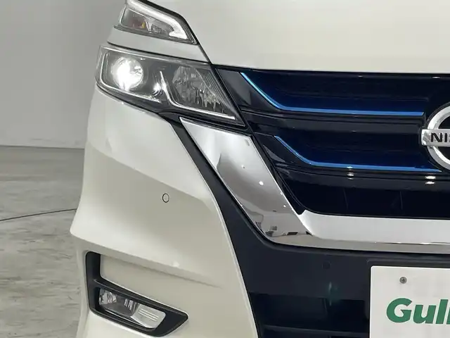 日産 セレナ e－パワー ハイウェイスター V 福岡県 2019(令1)年 3.2万km ブリリアントホワイトパール 2トーン 後席モニター　/純正ナビ　/全方位カメラ　/ＥＴＣ　/ドラレコ　/デジタルルームミラー　/ＡＣＣ　/プロパイロット/コーナーセンサー　/エマージェンシーブレーキ　/レーンキープ　/パーキングアシスト　/両側電動スライドドア