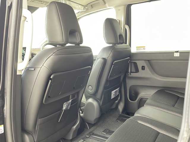 日産 セレナ e－パワー ハイウェイスター V 兵庫県 2025(令7)年 0.1万km未満 ダイヤモンドブラック ・NissanConnectナビゲーションシステム/（フルセグ・BT・Apps・HDMI）/・後席専用モニターHDMI NissanConnectナビ付車用/・ヘッドランプ オートレベライザー/・アダプティブLEDヘッドライトシステム/・インテリジェント アラウンドビューモニター（移動物 検知機能付）/・インテリジェント ルームミラー/・アドバンスドドライブアシストディスプレイ（12.3インチカラーディスプレイ）/・統合型インターフェースディスプレイ/・ワイヤレス充電器/・ETC2.0ユニット（ビルトインタイプ）/・ドライブレコーダー（前後セット）/・プロパイロット（ナビリンク機能付）/・プロパイロット緊急停止支援システム（SOSコール機能付）/・BSM/・両側パワースライドドア/・純正16インチアルミホイール