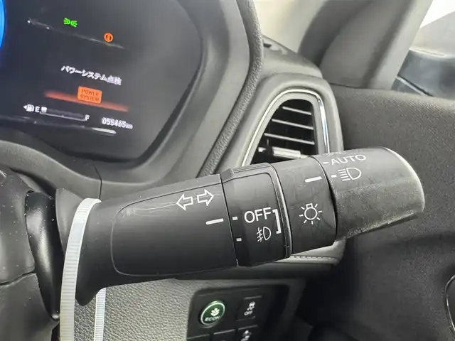 ホンダ ヴェゼル ハイブリッド X ホンダセンシング 愛知県 2018(平30)年 5.6万km プラチナホワイトパール 純正ナビ　/（フルセグ／ＢＴ／ＣＤ／ＤＶＤ） /レーダークルーズコントロール　/パドルシフト　/バックモニター　/衝突軽減システム　/レーンキープアシスト　/電動格納ミラー　/ステアリングスイッチ　/ドライブレコーダー　/ETC　/社外AW