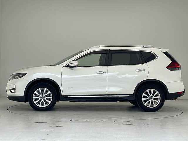 日産 エクストレイル ハイブリッド 20Xi 沖縄県 2019(平31)年 7.5万km ブリリアントホワイトパール 純正ナビ(MM318D-W)/全方位カメラ/フルセグTV/DVD/CD/bluetooth/ETC/前後コーナーセンサー/パワーバックドア/LEDヘッドライト/プロパイロット/カプロンシート/エマージェンシーブレーキ