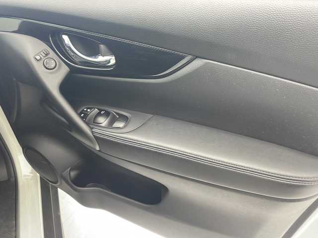 日産 エクストレイル ハイブリッド 20Xi 沖縄県 2019(平31)年 7.5万km ブリリアントホワイトパール 純正ナビ(MM318D-W)/全方位カメラ/フルセグTV/DVD/CD/bluetooth/ETC/前後コーナーセンサー/パワーバックドア/LEDヘッドライト/プロパイロット/カプロンシート/エマージェンシーブレーキ