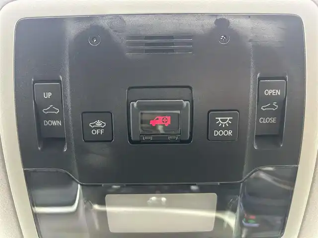 レクサス ＲＸ 450h バージョンL 千葉県 2019(令1)年 5.2万km グラファイトブラックガラスフレーク 禁煙/サンルーフ/レクサスセーフティシステム/・LKA　レーンキーピングアシスト/・PCS　プリクラッシュセーフティ/・BSM　ブラインドスポットモニター/・ICS　インテリジェントクリアランスソナー/・コーナーセンサー/・HUD　ヘッドアップディスプレイ/パワーバックドア/マークレビンソン/純正10インチナビ/・DVD/Bluetooth/USB/フルセグ/AUX/パノラミックビューモニター　全周囲カメラ/レーダークルーズコントロール/LEDヘッドライト/フォグランプ/オートライト/オートハイビーム/茶レザーシート/前席メモリ機能付きパワーシート/全席シートヒーター/前席シートベンチレーション/純正20インチアルミホイール/ビルトインETC2.0/スマートキー/プッシュスタート/MTモード付AT/オートエアコン/純正フロアマット/横滑り防止/電動格納ミラー/ハンドルヒーター　ステアリングヒーター/ステアリングリモコン　ステアリングスイッチ/電動パーキングブレーキ/オートブレーキホールド/ウッドコンビハンドル