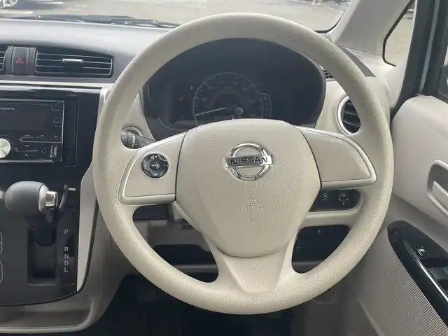 日産 デイズ X 宮城県 2015(平27)年 1.7万km アイスブルー CDオーディオ/360度、バックカメラ付バックミラー/社外スタッドレス(155/65R14)/電動格納ミラー/オートライト/プッシュスタートボタン/スペアキー×１/プリクラッシュセーフティ/純正マット　