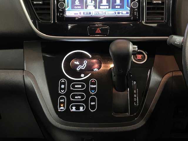 日産 デイズ ルークス ハイウェイスター Xターボ 道央・札幌 2018(平30)年 8.3万km ホワイトパール 【2509031374】/4WD/衝突軽減ブレーキ　/ＳＤナビ　/フルセグＴＶ　/アラウンドビューカメラ　/前席シートヒーター　/ドライブレコーダー　/コーナーセンサー　/片側電動スライドドア　/純正１４インチアルミホイール　/リア席サンシェード/LEDヘッドライト/フォグライト/ETC