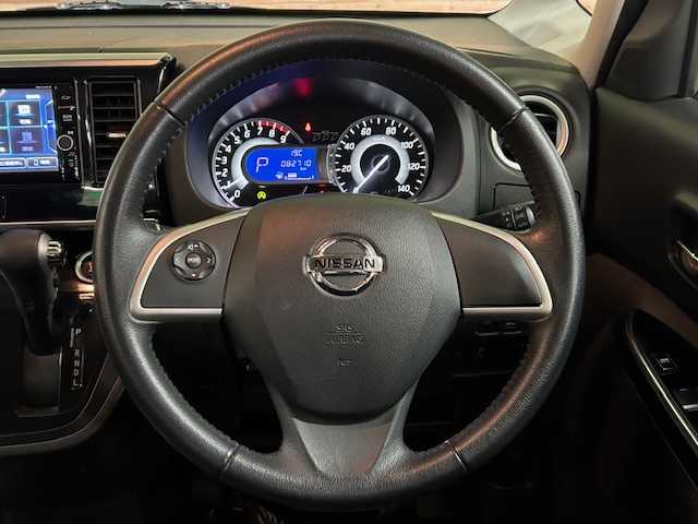 日産 デイズ ルークス ハイウェイスター Xターボ 道央・札幌 2018(平30)年 8.3万km ホワイトパール 【2509031374】/4WD/衝突軽減ブレーキ　/ＳＤナビ　/フルセグＴＶ　/アラウンドビューカメラ　/前席シートヒーター　/ドライブレコーダー　/コーナーセンサー　/片側電動スライドドア　/純正１４インチアルミホイール　/リア席サンシェード/LEDヘッドライト/フォグライト/ETC