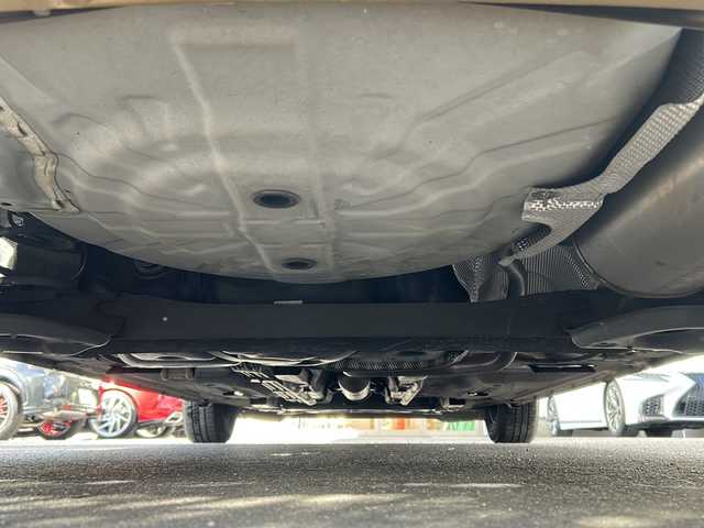 日産 ノート メダリスト X 京都府 2015(平27)年 6.6万km ビートニックゴールド 純正7インチナビ/フルセグTV/Bluetooth Audio/衝突軽減装置/レーンキープアシスト/禁煙車/ハーフレザーシート/ウインカーミラー/アイドリングストップ/ETC/オートライト/純正フロアマット/純正ホイールカバー/リアワイパー/取扱説明書/スマートキースペア