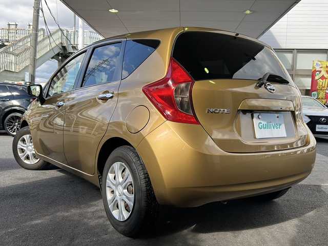 日産 ノート メダリスト X 京都府 2015(平27)年 6.6万km ビートニックゴールド 純正7インチナビ/フルセグTV/Bluetooth Audio/衝突軽減装置/レーンキープアシスト/禁煙車/ハーフレザーシート/ウインカーミラー/アイドリングストップ/ETC/オートライト/純正フロアマット/純正ホイールカバー/リアワイパー/取扱説明書/スマートキースペア