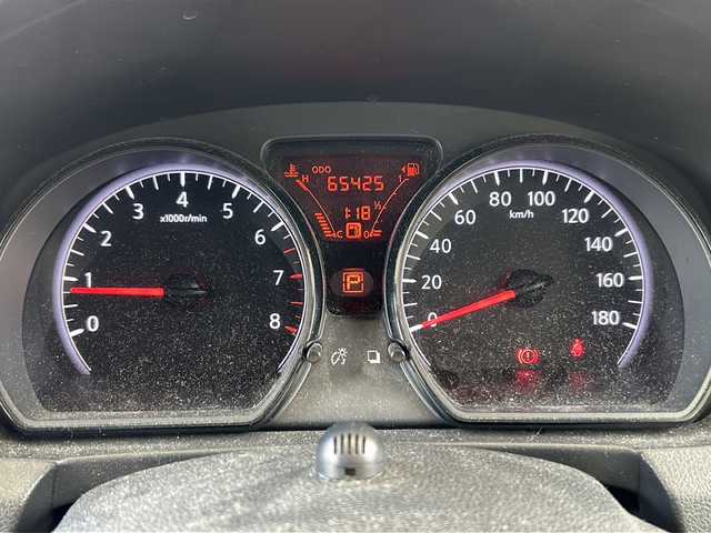 日産 ノート メダリスト X 京都府 2015(平27)年 6.6万km ビートニックゴールド 純正7インチナビ/フルセグTV/Bluetooth Audio/衝突軽減装置/レーンキープアシスト/禁煙車/ハーフレザーシート/ウインカーミラー/アイドリングストップ/ETC/オートライト/純正フロアマット/純正ホイールカバー/リアワイパー/取扱説明書/スマートキースペア