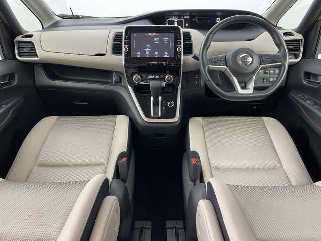 日産 セレナ ハイウェイスター 道央・札幌 2016(平28)年 7万km マルーンレッド ・４WD/・純正ナビ（TV＆CD＆DVD＆BT＆SD）/・全方位モニター/・エマージェンシーブレーキ/・アイドリングストップ/・純正フリップダウンモニター/・クルーズコントロール/・両側パワースライドドア/・ビルトインETC/・オートライト/・ハロゲンヘッドライト/・スマートキー