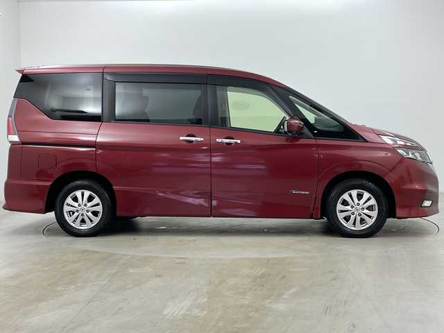 日産 セレナ ハイウェイスター 道央・札幌 2016(平28)年 7万km マルーンレッド ・４WD/・純正ナビ（TV＆CD＆DVD＆BT＆SD）/・全方位モニター/・エマージェンシーブレーキ/・アイドリングストップ/・純正フリップダウンモニター/・クルーズコントロール/・両側パワースライドドア/・ビルトインETC/・オートライト/・ハロゲンヘッドライト/・スマートキー