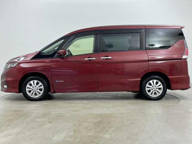 日産 セレナ ハイウェイスター 道央・札幌 2016(平28)年 7万km マルーンレッド ・４WD/・純正ナビ（TV＆CD＆DVD＆BT＆SD）/・全方位モニター/・エマージェンシーブレーキ/・アイドリングストップ/・純正フリップダウンモニター/・クルーズコントロール/・両側パワースライドドア/・ビルトインETC/・オートライト/・ハロゲンヘッドライト/・スマートキー