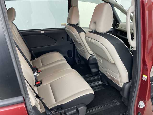 日産 セレナ ハイウェイスター 道央・札幌 2016(平28)年 7万km マルーンレッド ・４WD/・純正ナビ（TV＆CD＆DVD＆BT＆SD）/・全方位モニター/・エマージェンシーブレーキ/・アイドリングストップ/・純正フリップダウンモニター/・クルーズコントロール/・両側パワースライドドア/・ビルトインETC/・オートライト/・ハロゲンヘッドライト/・スマートキー