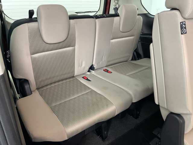 日産 セレナ ハイウェイスター 道央・札幌 2016(平28)年 7万km マルーンレッド ・４WD/・純正ナビ（TV＆CD＆DVD＆BT＆SD）/・全方位モニター/・エマージェンシーブレーキ/・アイドリングストップ/・純正フリップダウンモニター/・クルーズコントロール/・両側パワースライドドア/・ビルトインETC/・オートライト/・ハロゲンヘッドライト/・スマートキー